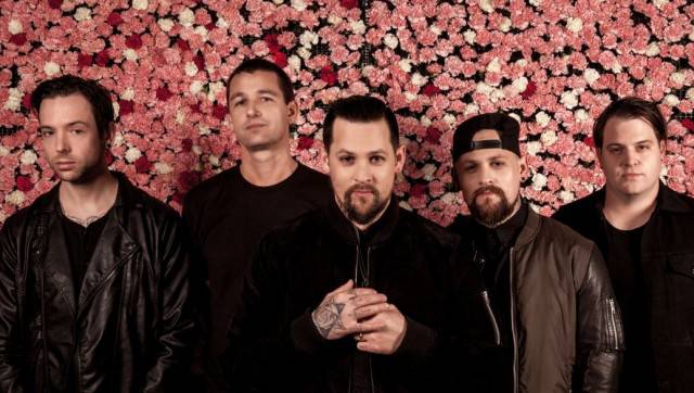 Good Charlotte - War