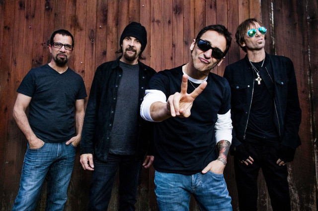 Godsmack &ndash; Surrender